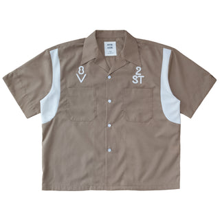 Open collar shirt "Business is good"