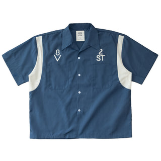Open collar shirt "Business is good"