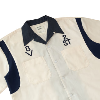 Open collar shirt "Business is good"