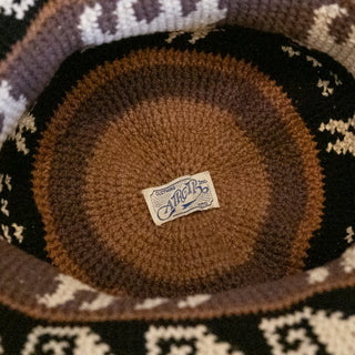 Nepalese swirl knit hat "THE KING"